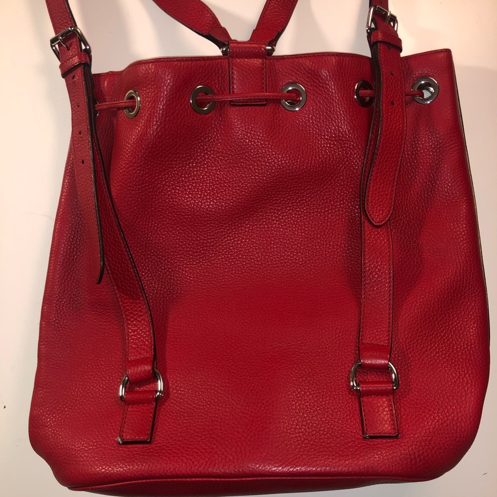 GUCCI
Pebbled Leather Soho Drawstring Backpack Red - Picture 2 of 4